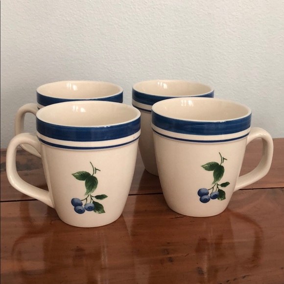 L.L. Bean Other - Four LL Bean Blueberry mugs